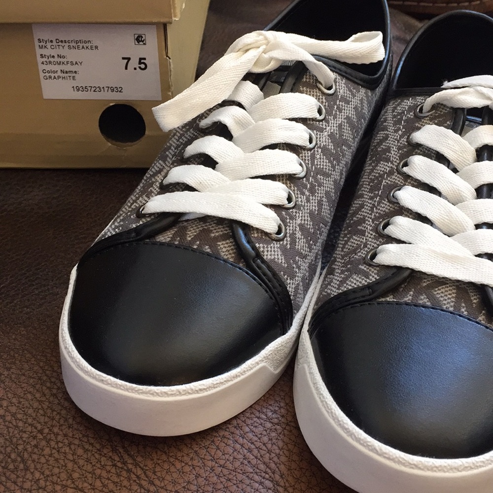 Authentic MICHAEL Michael Kors City Sneaker